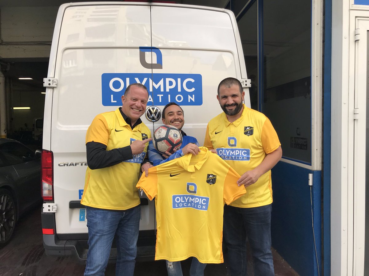 Merci à Stéphane <a href="/stef_soto/">Stéphane SOTO</a> et Yohann Mimran de la société Olympic Location de sponsoriser mon club l’Asc Vivaux Sauvagere 10 éme...

Et comme pour le match de ce dimanche Lyon-Marseille,il n’y a qu’un seul Olympic... location...😉😉😉⭐️⭐️⭐️⚽️⚽️⚽️