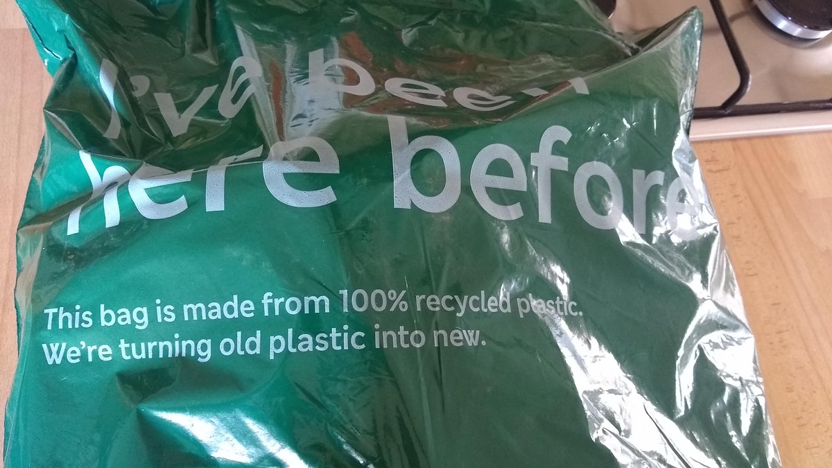 VeganOlive1's tweet photo. Love my new #Vegan friendly mini rucksack from @marksandspencer ....Clearly labelled #SuitableForVegans with 100% #Recycled plastic packaging too #DitchPlastic #SayNoToPlastic #Recycle #Recyclable https://t.co/83th8jB5gh