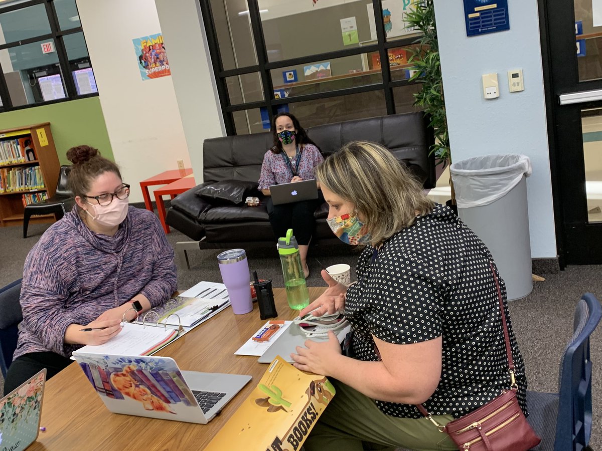 ValdesNativ's tweet image. 2nd and 4th grade data PLCs @LewisvilleES @LoriLitchfield #ponystrong