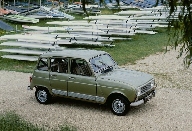 AutosyMas's tweet photo. Da RT y ❤️ si sabes qué auto es 😏.

#BuenMartes #BuenosDiasATodos #RenaultFamily #classic https://t.co/nsbQmk9pZI