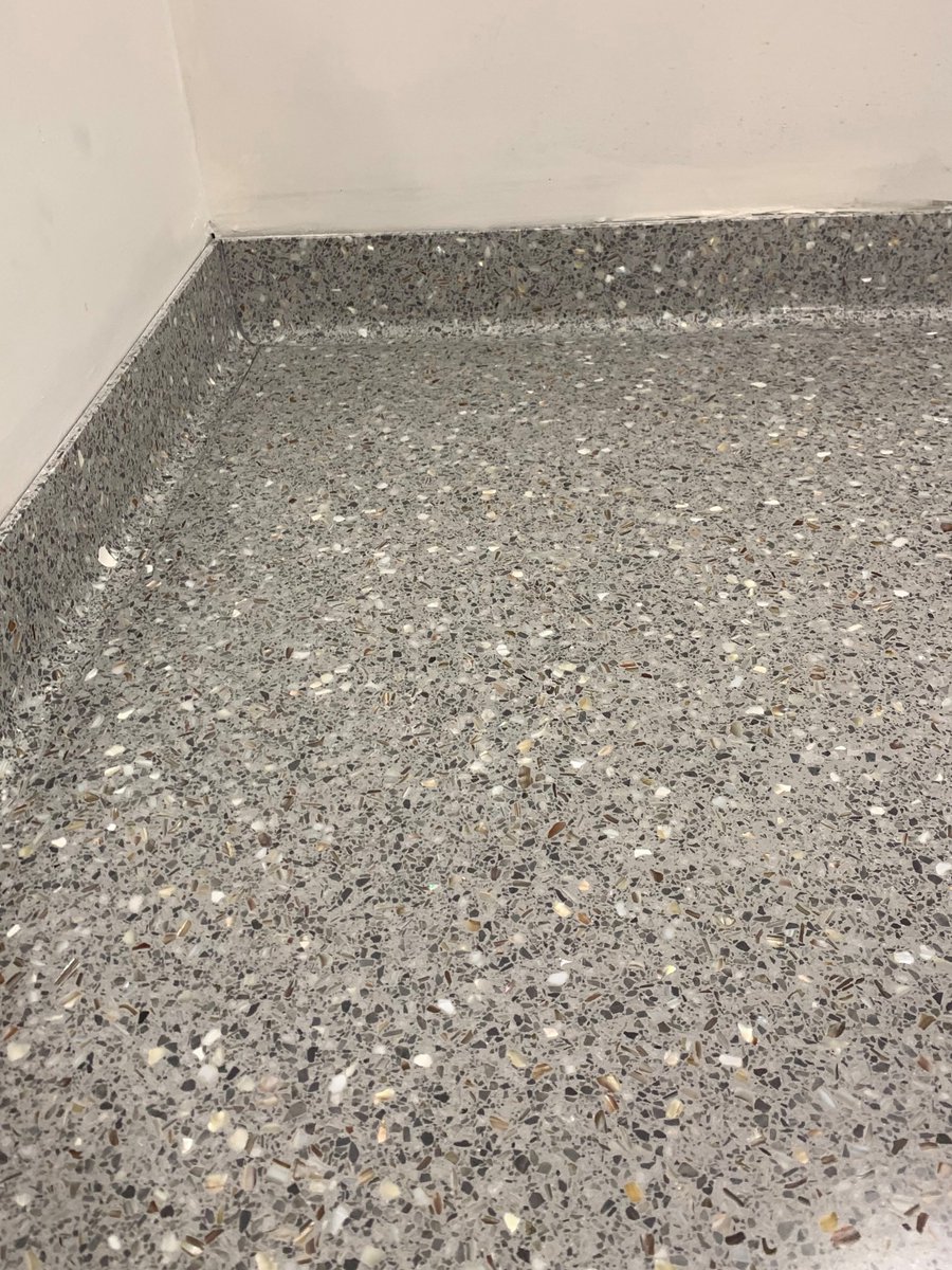 DDTerrazzo's tweet photo. Doyle Dickerson Terrazzo recently installed 2,545 square feet of epoxy terrazzo for this adaptive reuse project in Hanover, VA.
Gray terrazzo floors blend together Mother of Pearl and white and gray marble chips. #terrazzoinstallation #terrazzo #adaptivereuse https://t.co/p01LmQgQtI