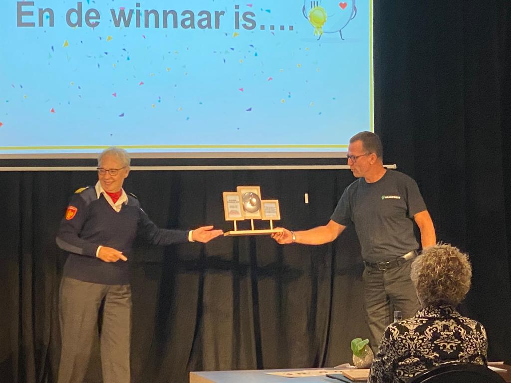 Ons project 'Piep in de Bieb' heeft de Zilveren Rookmelder 2019 gewonnen! ‘Piep in de Bieb’ is een rondreizende tentoonstelling voor de jeugd met voorbeeld-oorzaken van woningbranden die tijdens een speurtocht in de bieb gevonden kunnen worden. Meer weten? bit.ly/2EGzgD0