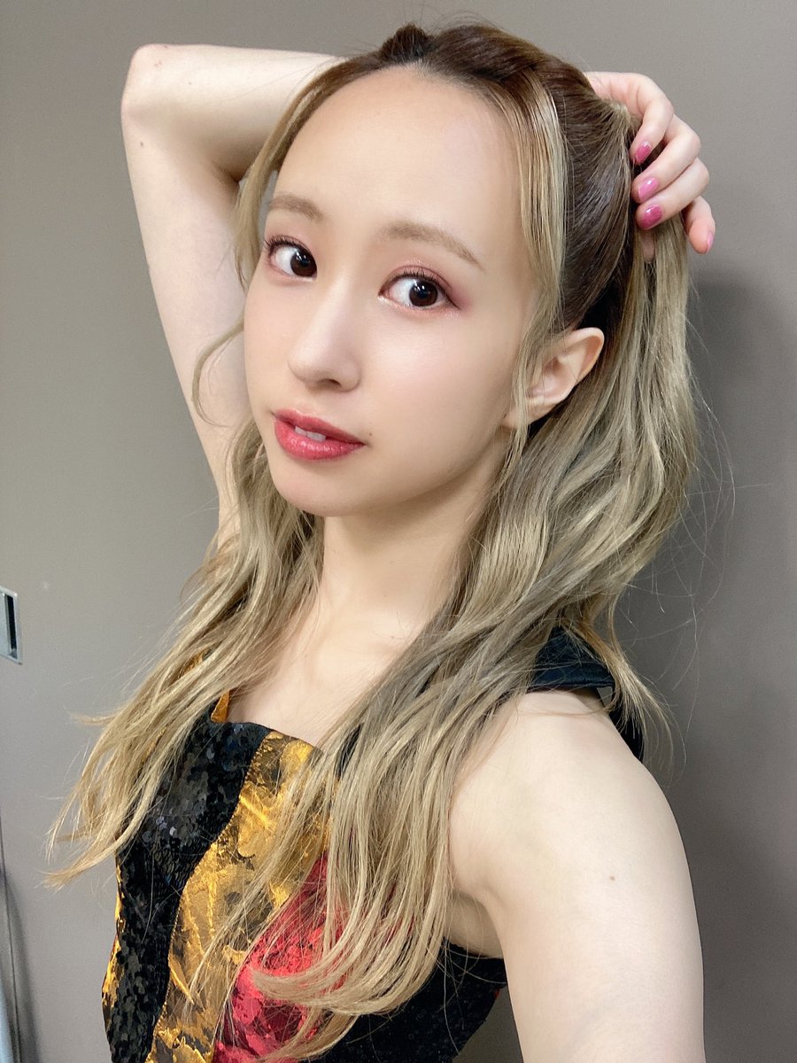 佐藤まりあ フィロソフィーのダンス Ar Twitter ということで Playlist 収録のときの あんぬちゃん 安室奈美恵 さんのようなハーフツインに憧れてこの髪型にしてもらいました 一生ハーフツインが似合う人間でありたい 笑