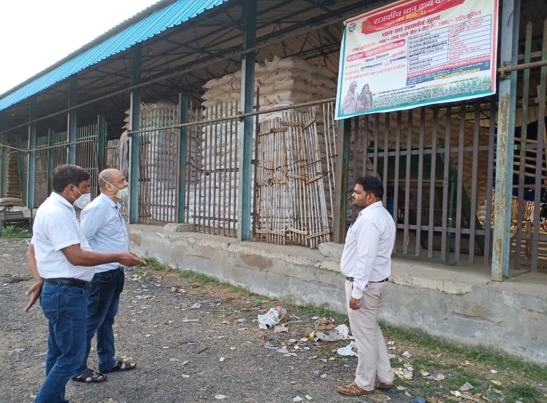 Naveen Mandi sthal, kukra, muzaffarnagar main banaye gaye dhan khareed kendr ka nirikshan kar taiyario ki samixa ki gai.<a href="/DmMuzaffarnagar/">DM MUZAFFARNAGAR</a> <a href="/DIOMZNGoUP/">DIOMZN</a>
