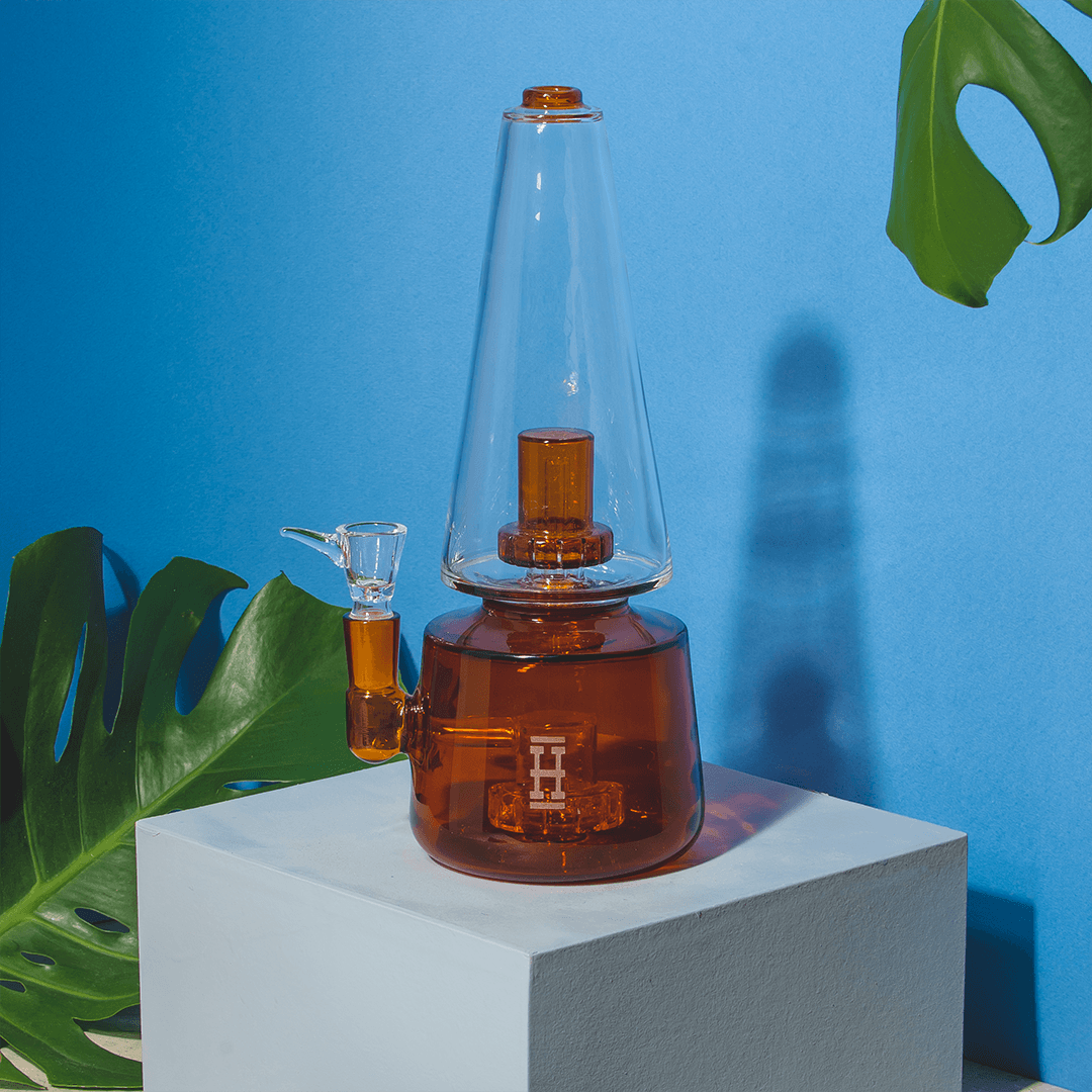 hemperco's tweet photo. Bringing the future of percolation to your smoke station 💦
🔍 Lunar Alpha Bong
🛒 https://t.co/wl8VYDVgcs https://t.co/ejUt3gsVNO