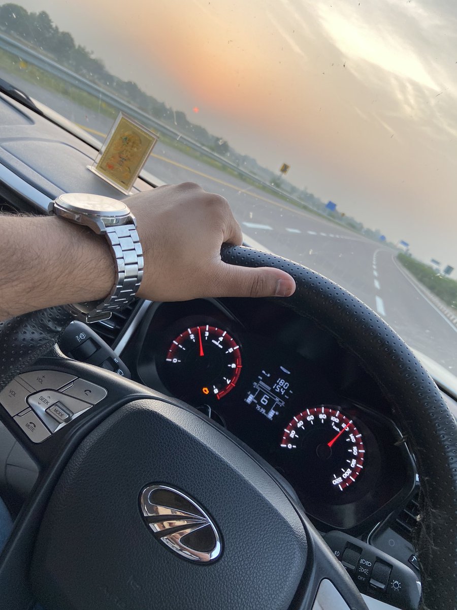 AdvKaustubh_'s tweet photo. โค๏ธ
#TuesdayThoughts #TuesdayMorning #TuesdayMorningDrive https://t.co/KXLdS9APhH