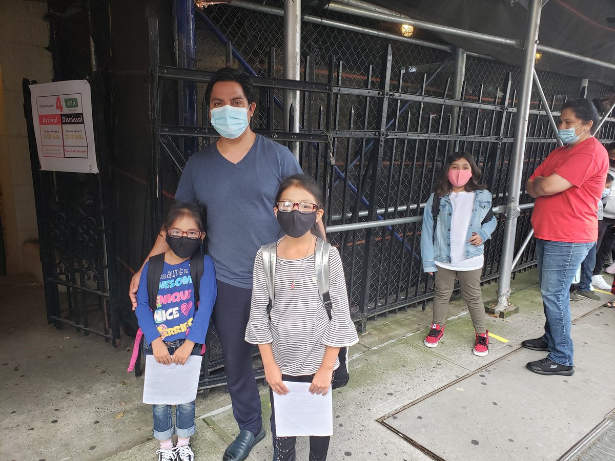 First day of Blended learning at PS 131. We welcome all of our students and families back to our home away from home. @StamatinaH https://t.co/KrfxwXAIZg
