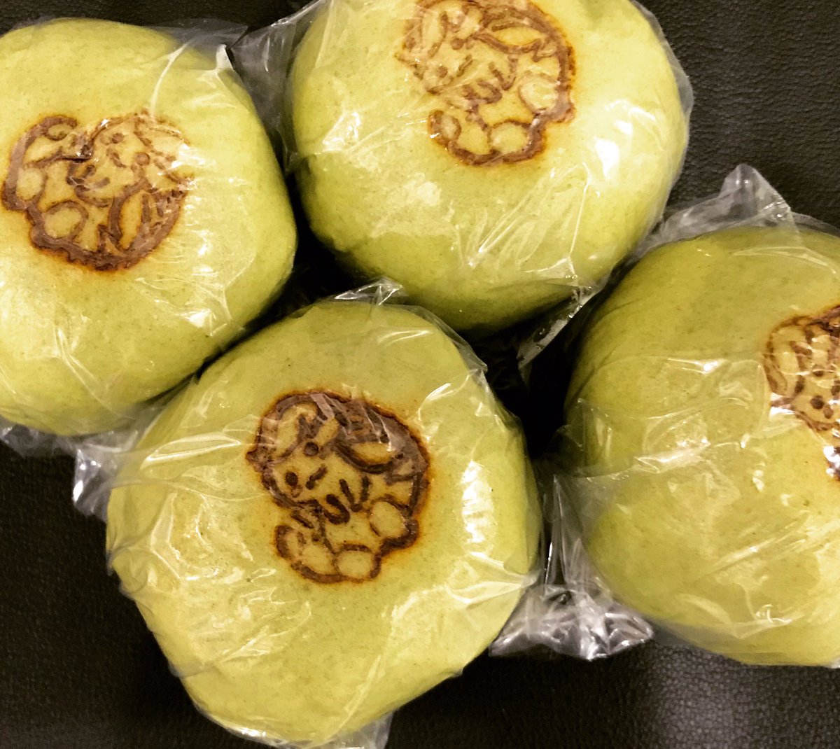 4gaEu's tweet photo. 伊勢崎ゆるキャラくわまるくん😊
市内の親玉商店さんのお饅頭です😊
桑の生地で美味です😊
 #世界遺産 #田島弥平旧宅 #ゆるキャラ #東横イン群馬伊勢崎駅前 #東横イン伊勢崎 #伊勢崎東横イン #伊勢崎ビジネスホテル #群馬ビジネスホテル #群馬県 #伊勢崎市 https://t.co/P5edIz8bnI