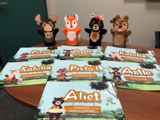 SRCE_Literacy's tweet photo. We are so fortunate to have original stories by Mi’kmaw Elders to help share Mi’kmaw teachings and traditions in all our elementary schools❤️ #wearealltreatypeople #treatyeducation https://t.co/UF2pqV7Ucx