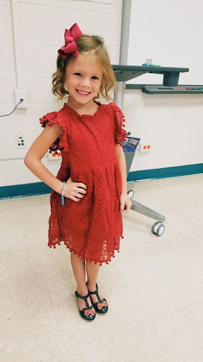 kristystepp's tweet photo. Spirit Week Day 2: Dress to impress https://t.co/9xPUkmxigA