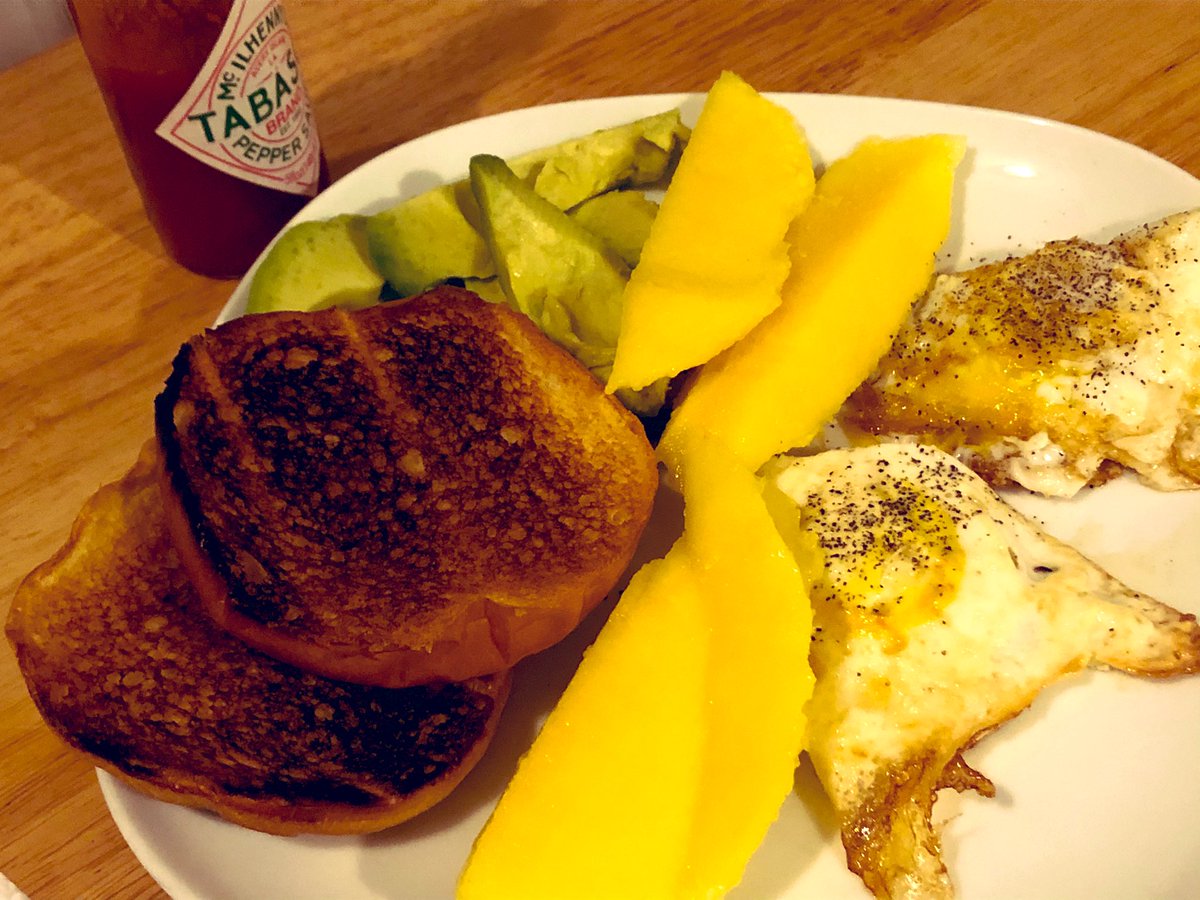parneshia's tweet photo. The mango game is strong this morning! Hopefully it will be an equally sweet Tuesday for us all! #pubbreakfast #publife #giantmangos https://t.co/V6peCoRuef