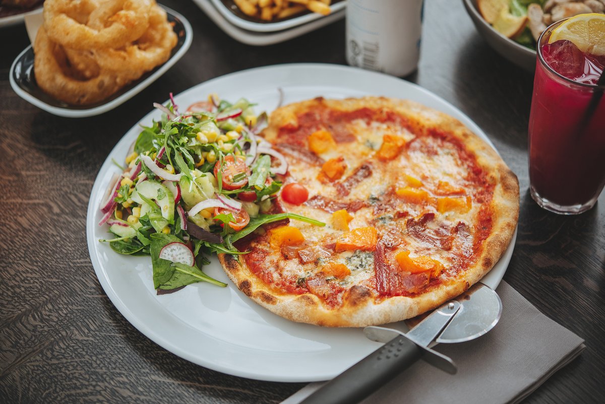 Candy Bar & Diner tweet media