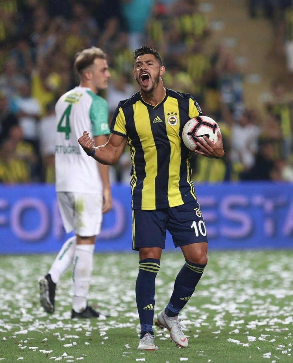 yine gel akşam üstü @giulianoficial 🙏