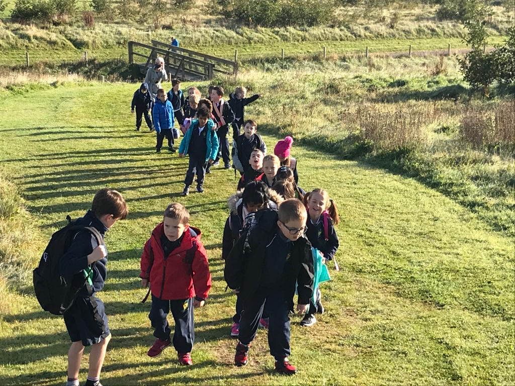 BunscoilC's tweet photo. 👍@GetIreWalking @ActiveFlag @HealthyIreland Our Annual School Walk #WalkYourArea #BeActive #ActiveSchoolWalkway @TramoreValPark https://t.co/e2TXpC7f7Z