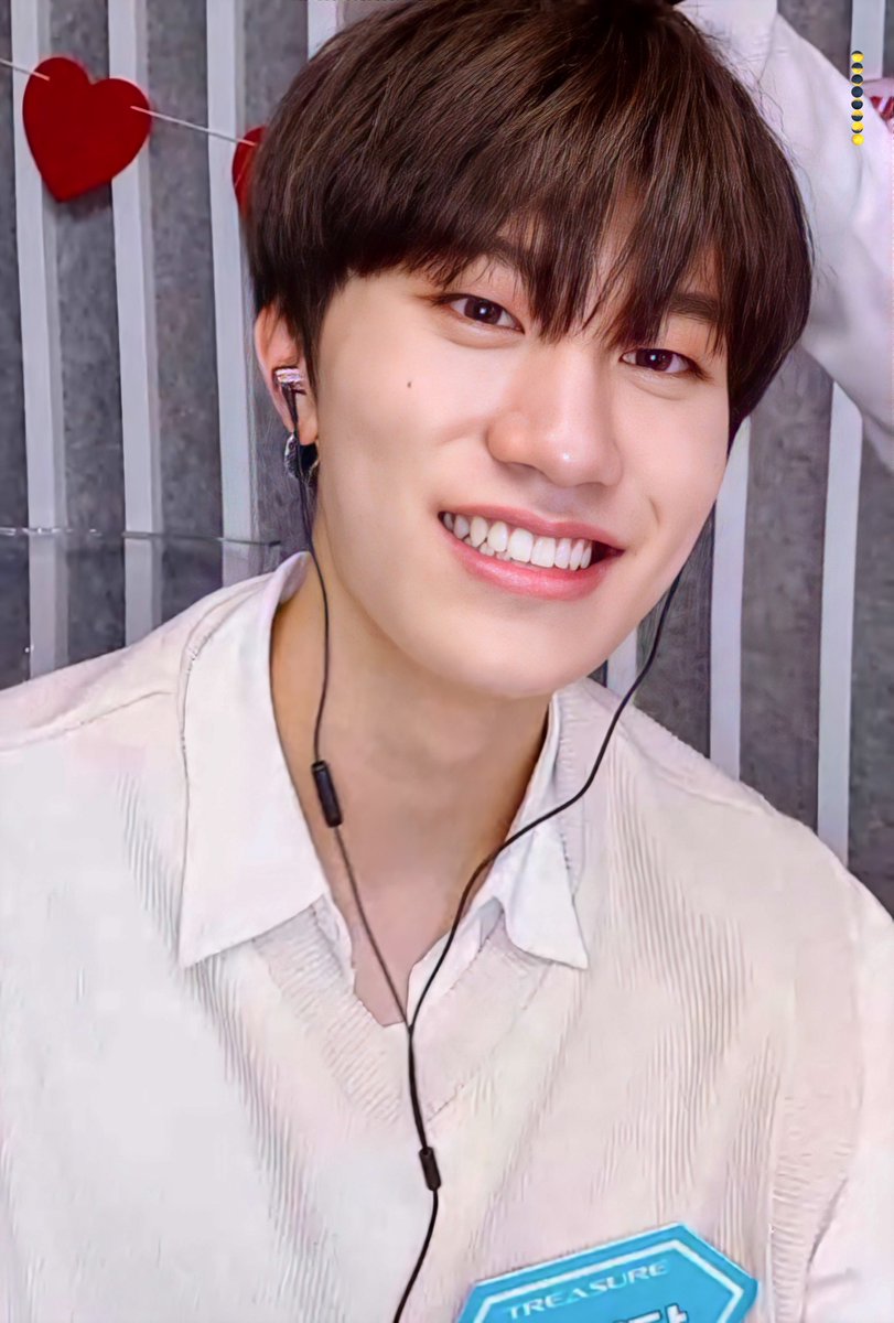 코가예뽀✨점이두예뽀✨목소리두예뽀✨
다 예뿐 우리의 심쿵보이🦊✨✨