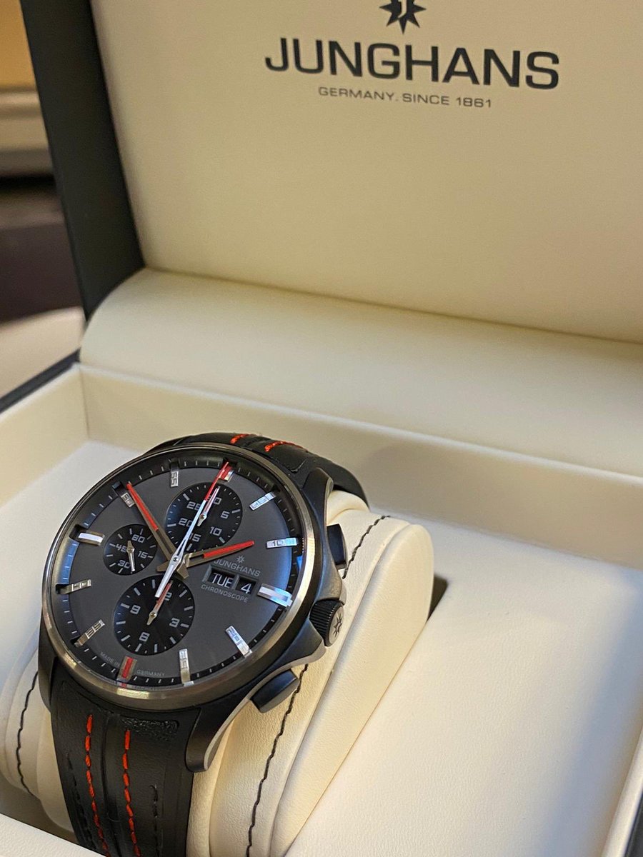 AlsalWatches's tweet photo. The new Limited Edition Meister S Chronoscope from Junghans. Limited edition number 382 of 888 pieces.
#junghansgermany #junghans #meisterschronoscope #LimitedEdition #watchesofinstagram #watchlover #alsal #london https://t.co/GYXxVAUpq9