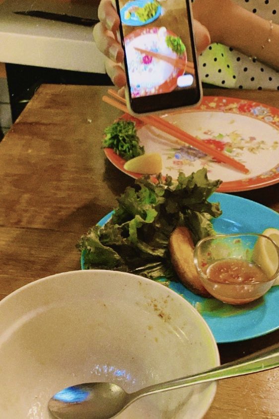 iamuluna's tweet photo. パクチー残し残し星人 is here 🥬😉💦 https://t.co/VursajK9CM