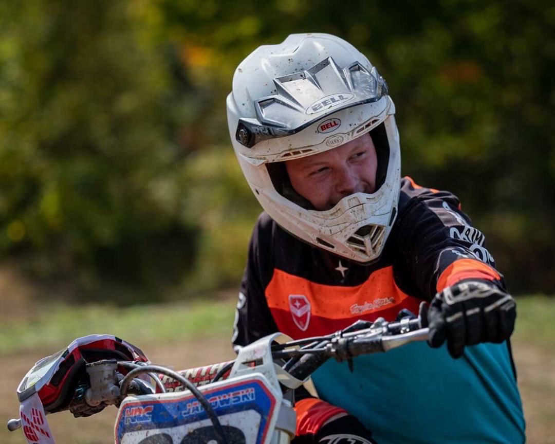 jettj33's tweet photo. pictures of me being happy riding my dirt bike https://t.co/gNahSvmmmn