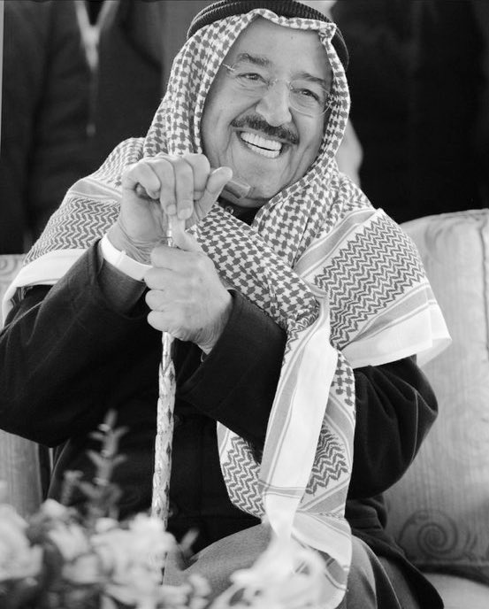 2wju_'s tweet photo. اللهمّ أبدله داراً خيراً من داره ، وأهلاً خيراً من أهله ، وأدخله الجنّة ، وأعذه من عذاب القبر ، ومن عذاب النّار 💔                                  #الشيخ_صباح_الأحمد_الصباح https://t.co/xeClO3cFbn