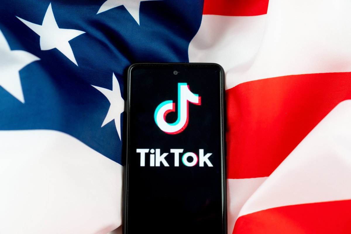 Do tahanice o TikTok vstoupí Oracle a Walmart. Mají o co bojovat, i bez prezidenta Trumpa
bit.ly/33aMCB2 <a href="/roklen24/">Roklen</a> <a href="/INEVcz/">INEV</a> #TikTok #Trump #Oracle #Walmart