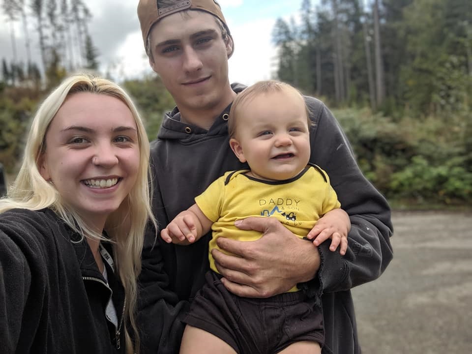 HealthyNews2day's tweet photo. Washington Mom Fights to Get Son Back Who Was Wrongfully Taken Away Due to Her Medical Cannabis Treatment
“I will never give up my babies.”
"How You Can help" here >> https://t.co/KBdNpm5lIZ
#CPS #FosterWar #MedicalKidnap #FosterGate #MedicalMarijuana https://t.co/HiXHUCsZ9c