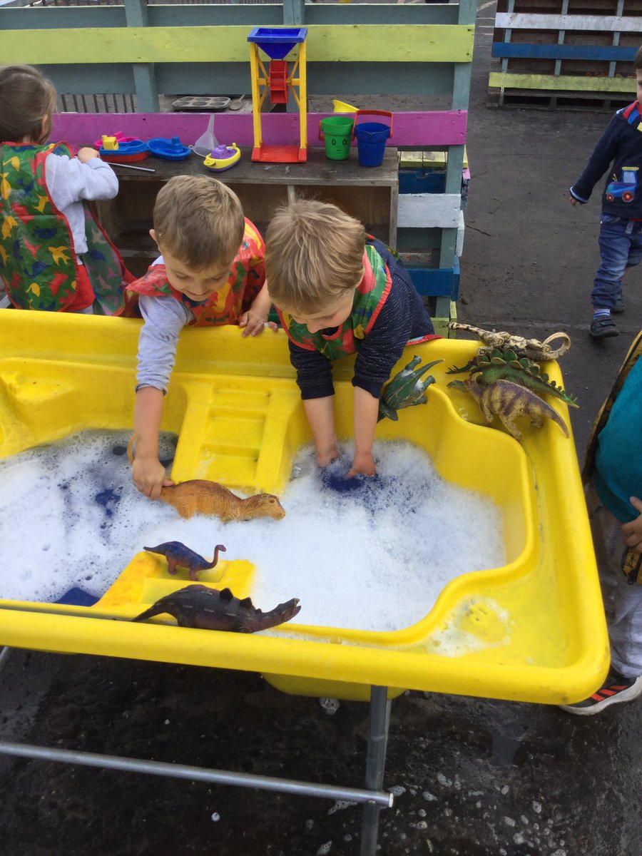 SFX_Nursery's tweet photo. Some of our Nursery family thought carefully and responded to materials to create their wee ideas of a hot tub.They asked  questions to discover new things. “It’s nothing without joy, their faces say it all. “Can 7 big dinosaurs fit in? #ArtyMaths #EarlyMaths #MathsWeekScot https://t.co/G5F32qjvpa