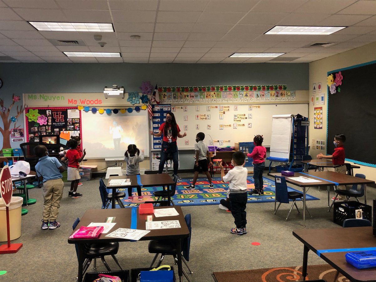 AliefISD's tweet photo. Welcome back students! We are just a few hours into our Pre-K, Kinder, Fifth and Seventh graders returning to In-Person learning! #Phase2 

Tag us in your back to school photos using the hashtag #OneAlief 

For more details visit our website. 

https://t.co/LDF6EIj2gJ https://t.co/gKk4JUQaWS