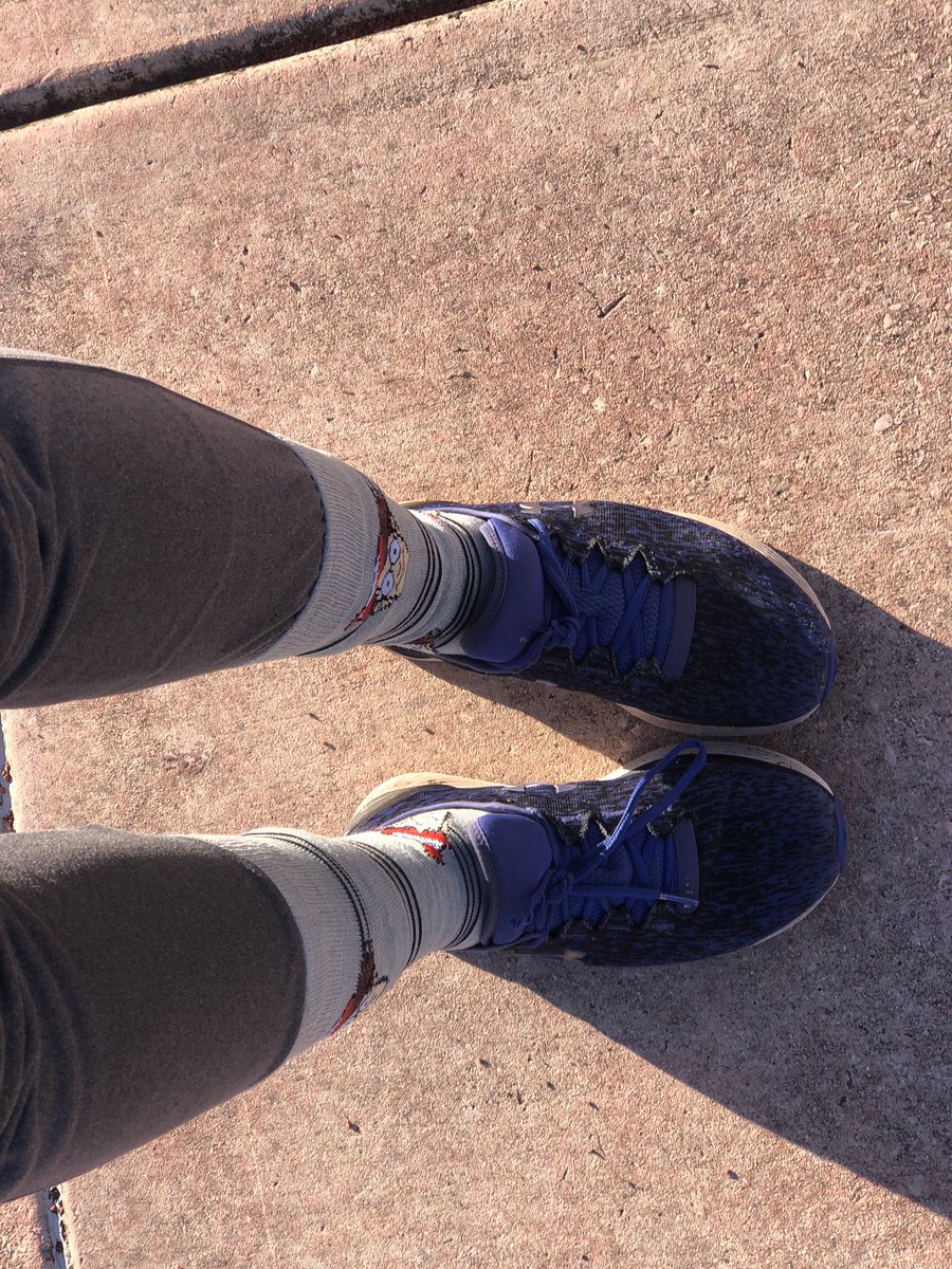 macarthurxc's tweet photo. Just a little practice, with a sprinkle of crazy sock day😜 What’s a run, without a little bit of fun??! #masksrequired #runandfun #family #FinshOnE https://t.co/cNgkibdajS