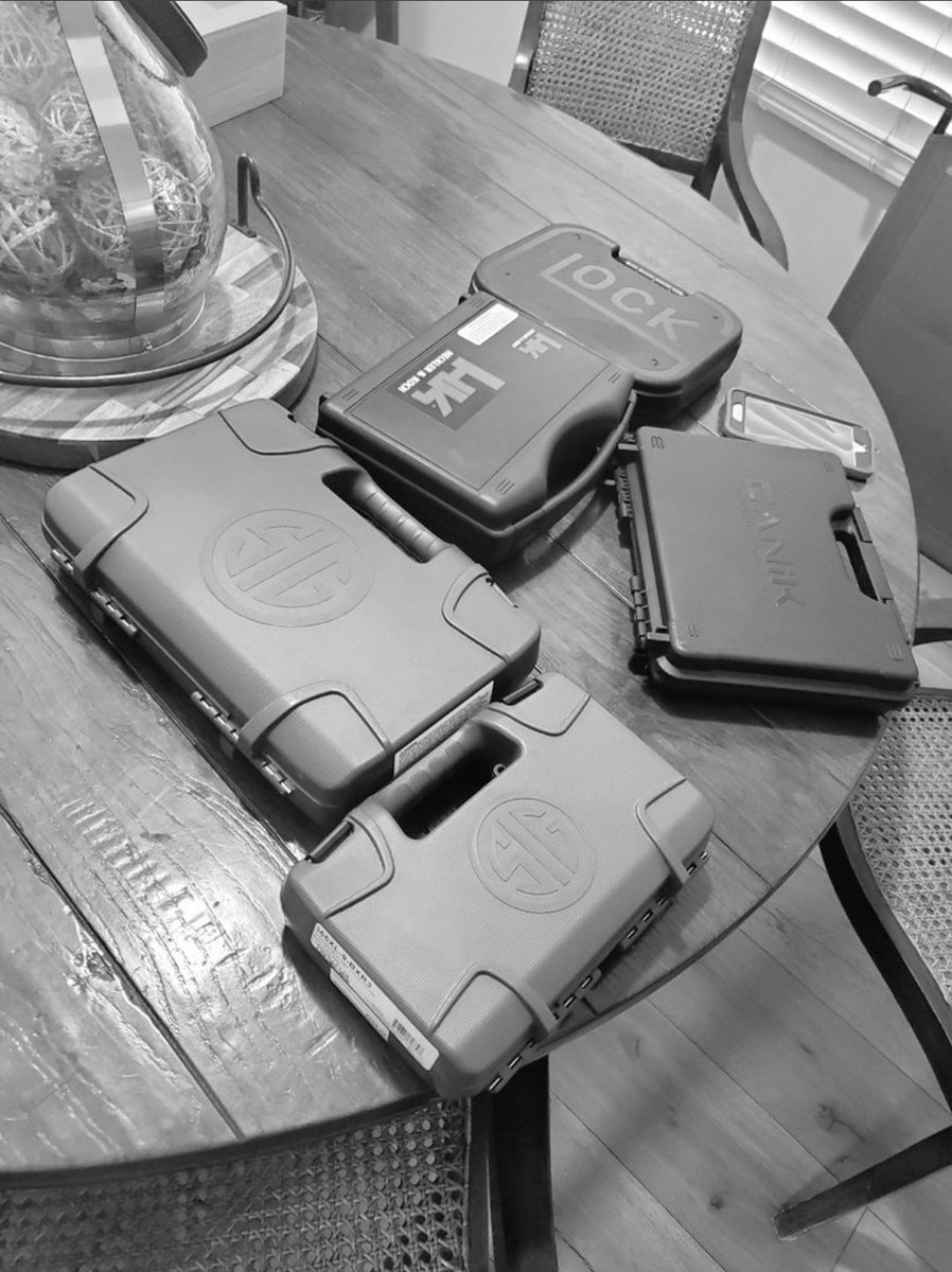 INEFEL's tweet photo. @MrColionNoir Thanks been on it lately thanks to you and #FirstMag https://t.co/on1gv6DZPQ