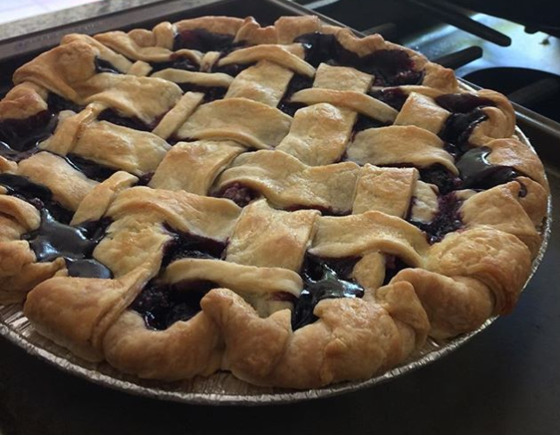 SummitFPC's tweet image. Online pie auction opens Wednesday morning! - mailchi.mp/34427dea7e37/p…