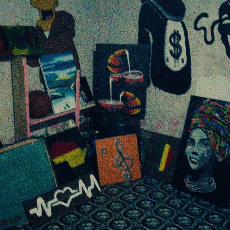 CynthiChrysnth1's tweet image. Zoom and say something!