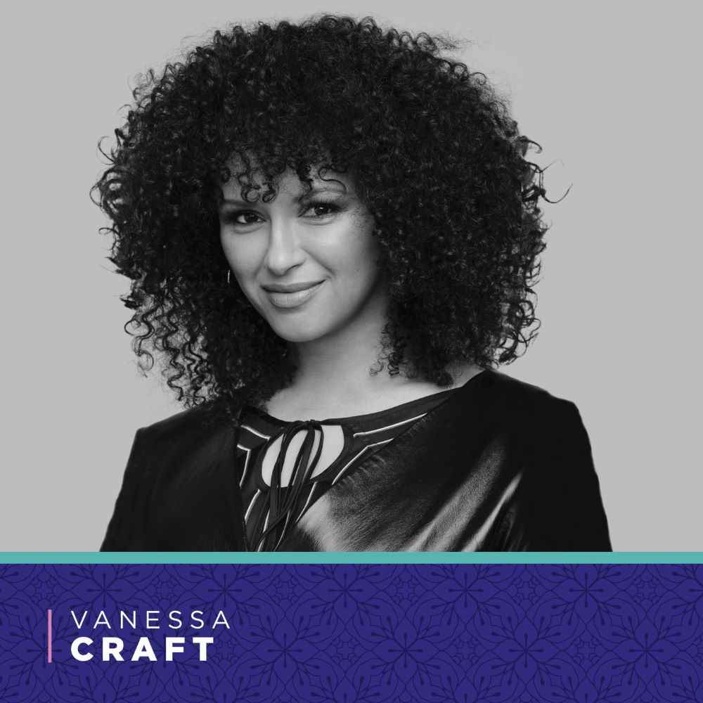 🎉Speaker Announcement 🎉 We are pleased to announce that @vanessacraft, Editor-In-Chief of @ElleCanada, will be speaking at the Inspiring Women Event on Nov 19 💫 Learn more about Vanessa & the other speakers by visiting our website: inspiringwomenevent.com/2020-speakers