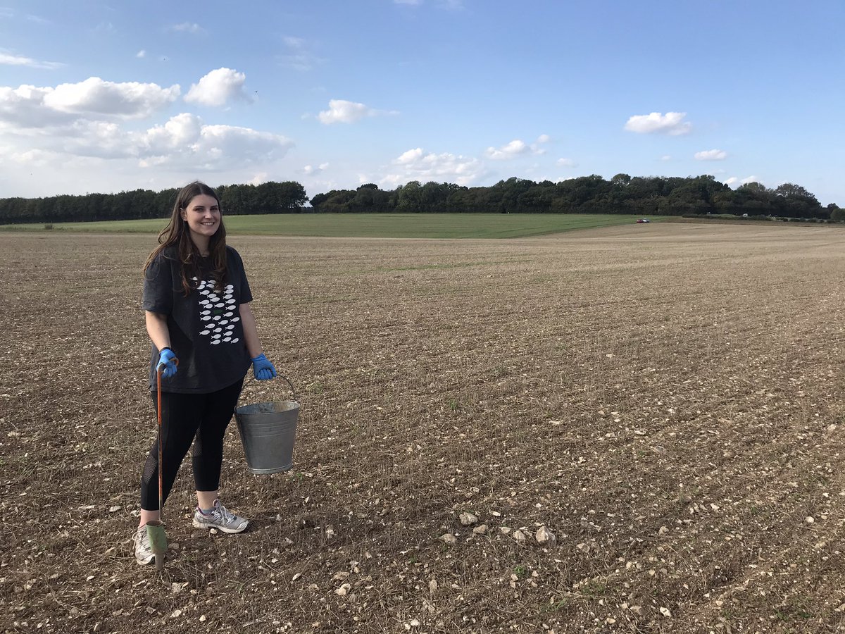 Field work! Sunshine! Out in rural Hampshire getting soil samples to test for microplastics with <a href="/Radford_Freya/">Freya Radford</a>