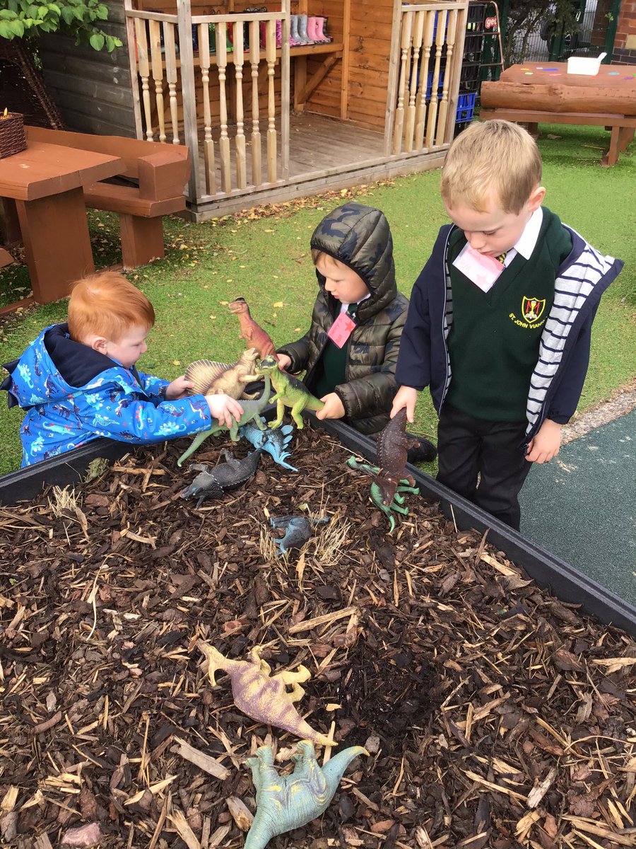 sjvblackpool's tweet photo. Outdoor learning is so much fun! #SJVClassRM #Reception 2020 https://t.co/r3qPku0HJd
