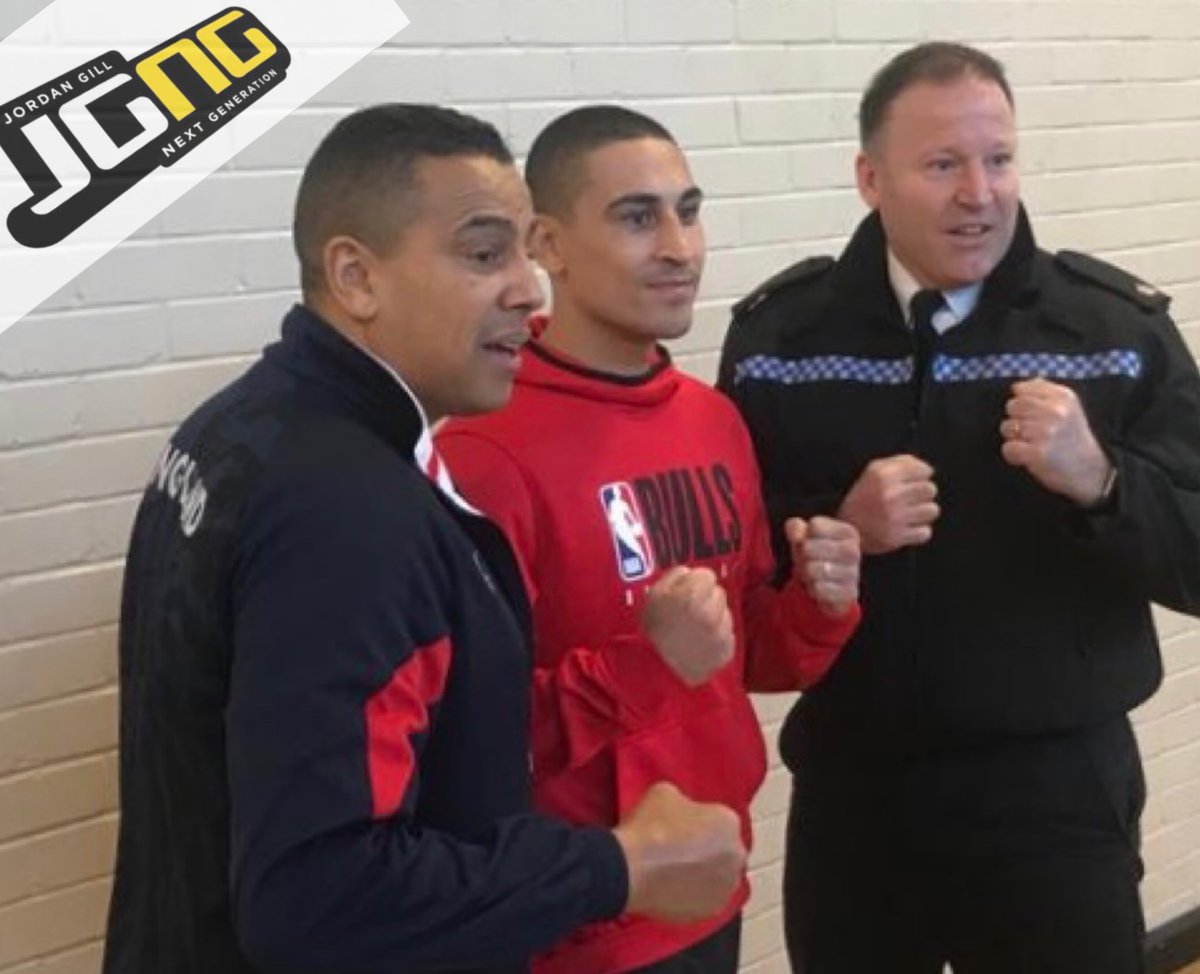 JGNXTGEN's tweet photo. Did you know @_JordanGill completed a course to be able to coach? This photo was taken at the ABA boxing tutor course back in January 🥊🙌🏽
#boxingworks @BoxingAwards #jgng #coachingaward #boxingtutor #fightforgood #TripleS #jgnxtgen https://t.co/tFl4Ri9VYI