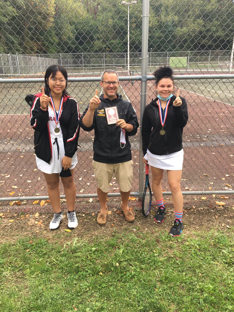 GRamsAthletics's tweet image. City champions and 3x coach of the year 🏅🏆🎾