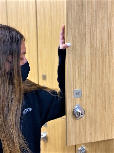 keyless_co's tweet image. One of the three pillars of our ow.ly/rSFe50BEMA1 Cares initiative is Community Outreach. ow.ly/zkq750BEMA0 recently donated Keyless360 locks to the new Shelton School campus in Dallas, Texas. #keylesscocares #keyless360 #communityoutreach