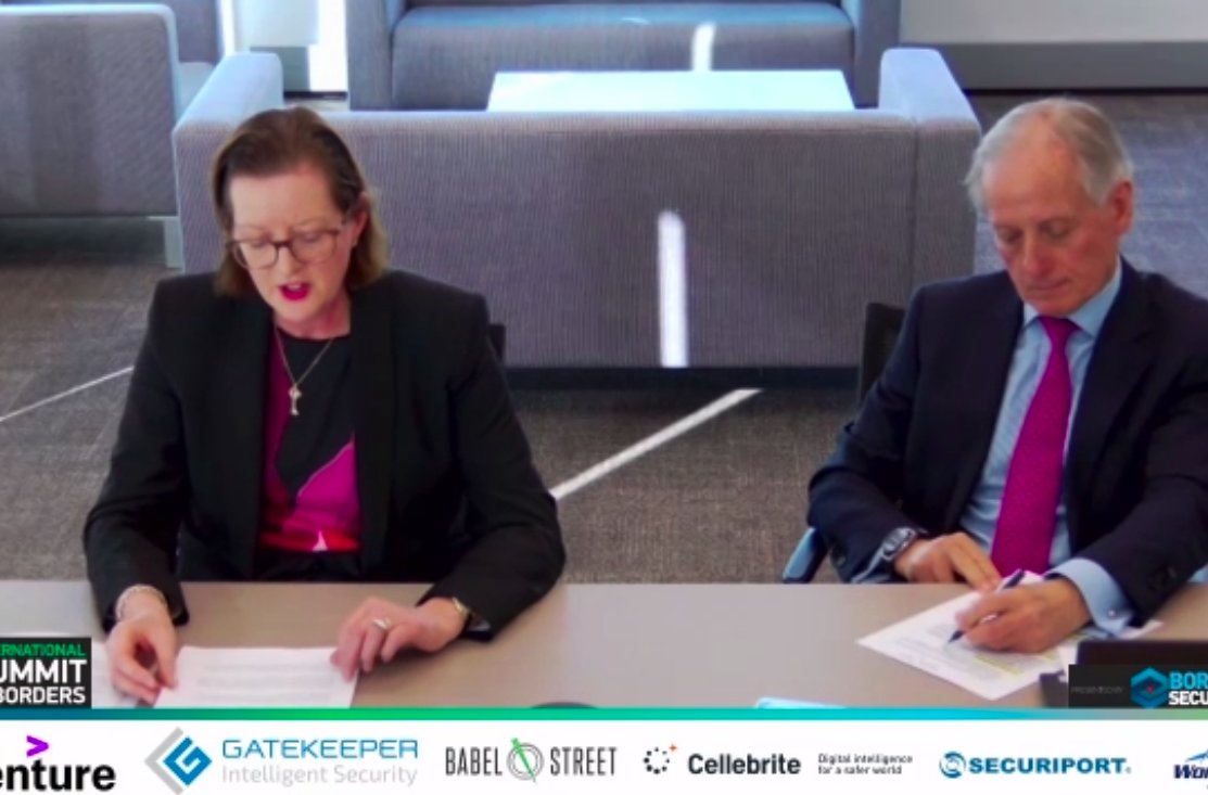 i_borders's tweet photo. Christine Stevenson, Chief Executive and Comptroller New Zealand Customs Service, discusses New Zealand's #COVID19 response in terms of travel, trade and border closures. #ISOB2020 https://t.co/kJVP3OvO0r