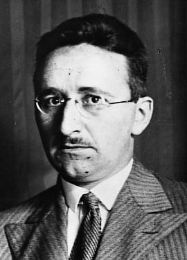 In December 1921, on the recommendation of Friedrich von Wieser, Mises hires a young FA Hayek to assist him in the research of business cycles. At the time, Mises encouraged Hayek and all his students to focus on the question of inflation - a growing problem.