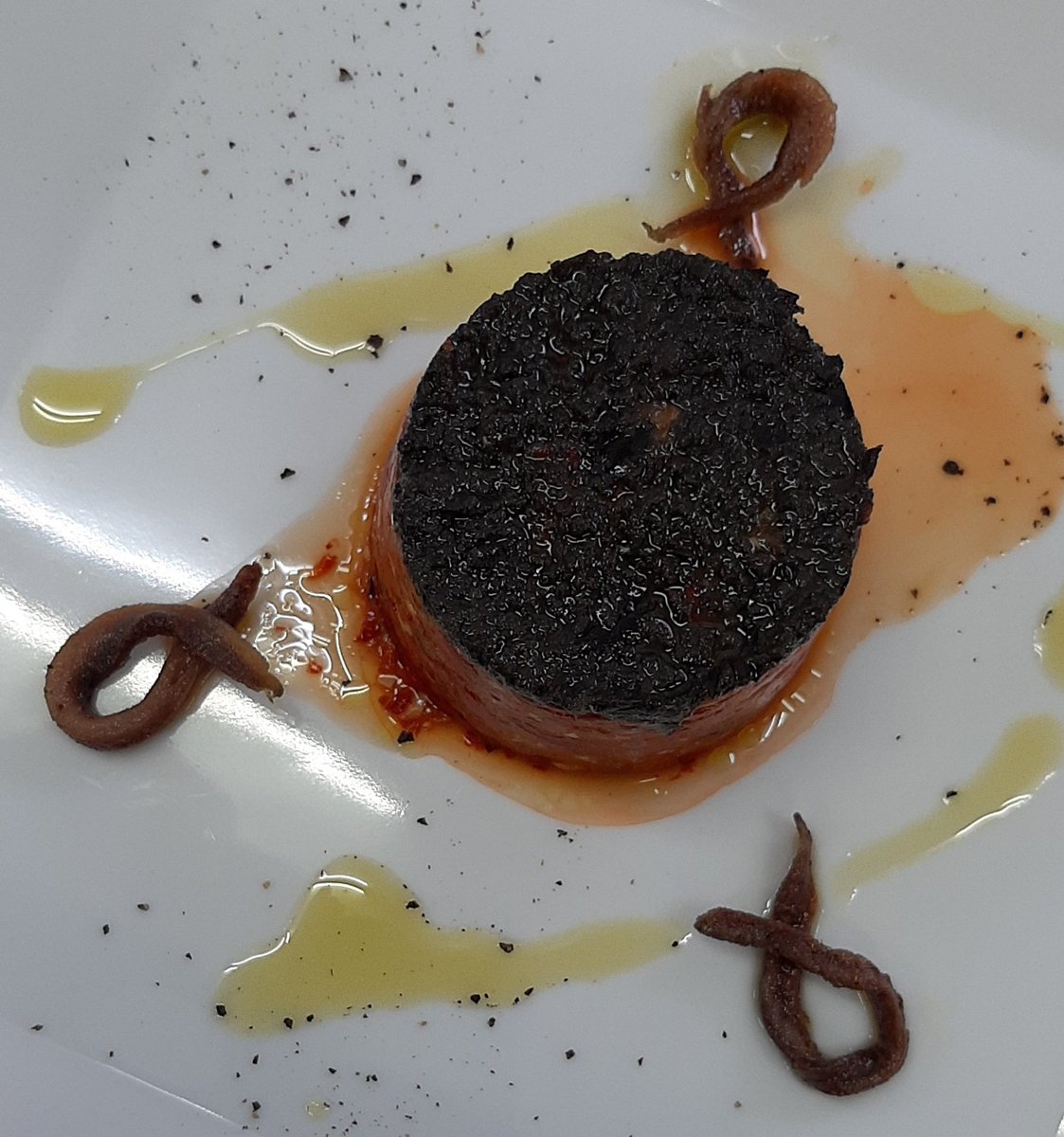 No negarem que ens encanta que els alumnes de #cuina i #serveis en #restauració practiquin amb nosaltres!!😅😅