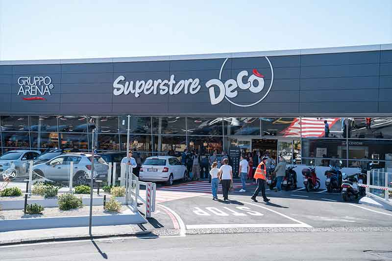 Ed ecco un altro nuovo concept di Superstore Decò del Gruppo Arena (Gruppo Végé) retailwatch.it/2020/09/29/ret… #retail #gdo <a href="/GruppoArenaDeco/">Decò Gruppo Arena</a>  #superstoredecò <a href="/GruppoVege/">Gruppo VéGé</a>
