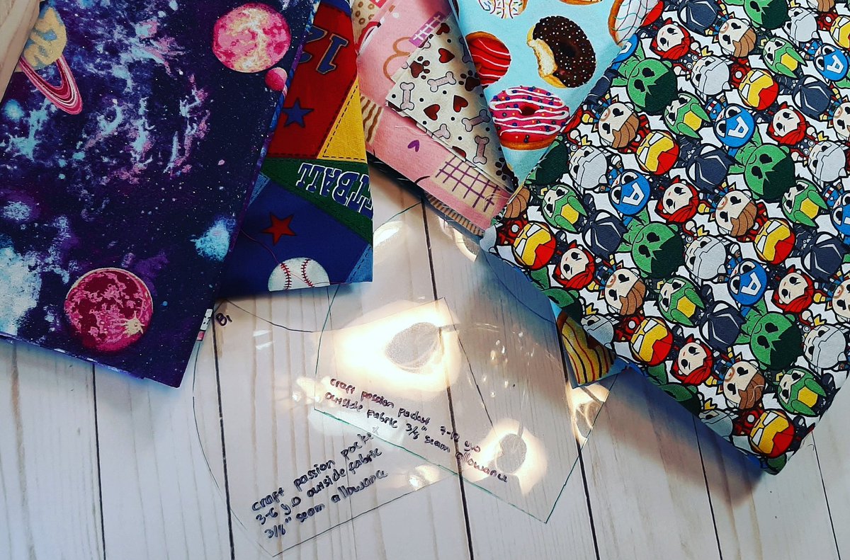 MadebyRini's tweet photo. Getting ready to cut some fabrics for masks donations for children age kindergarten to 5th grade, hope I can finish them this weekend 😊👍💪🧵

#sewingprojects #ilovesewing✂️❤️ #imakemasks #maskmaking https://t.co/Au807gG4pD