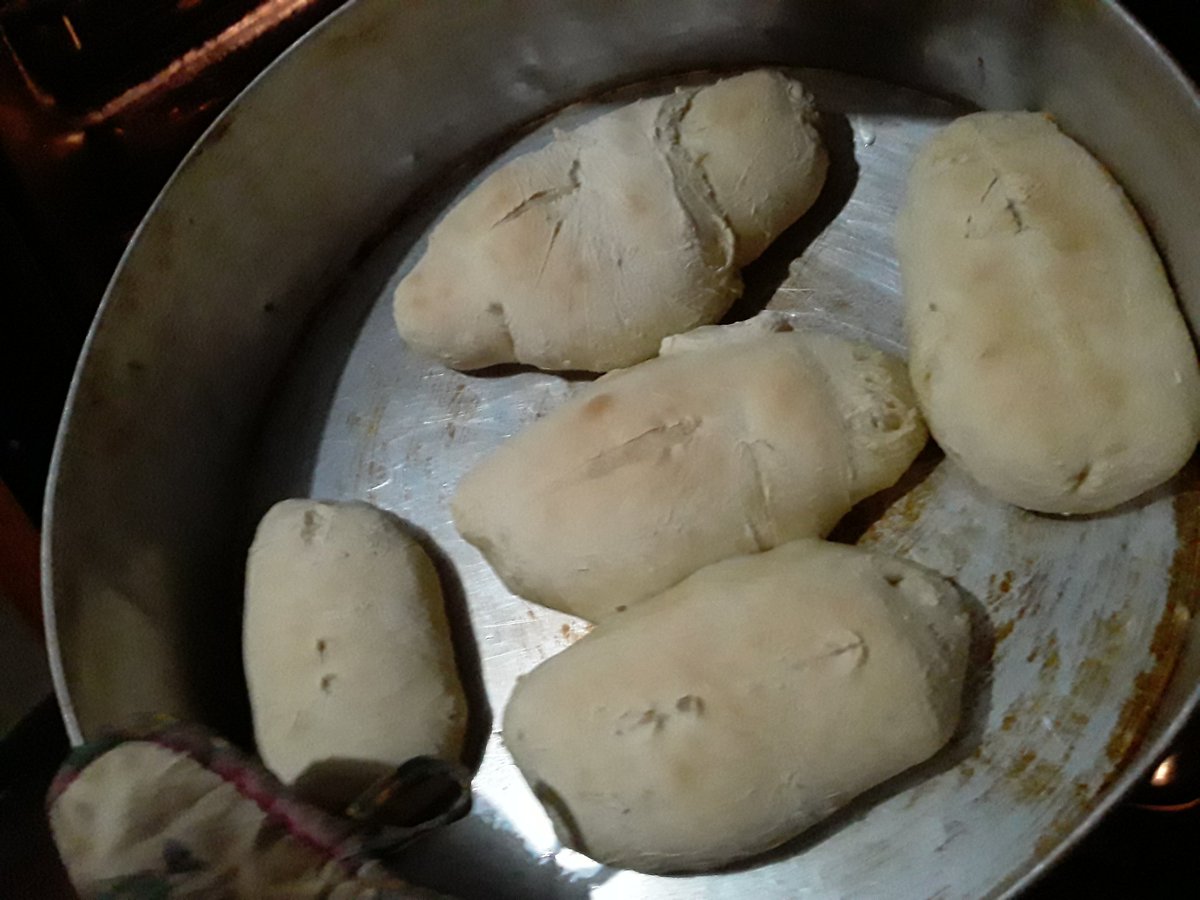 ptopelo's tweet image. #BreadTime 😋