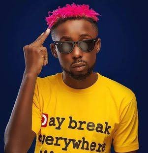 Buoy_tibs's tweet photo. Seeing Erigga trend is exciting all the butterflies in my tummy❤ Area no dey disappoint🙅🙌
#areatotheworld #erigma2 @erigganewmoney https://t.co/f1M8D8jXEf