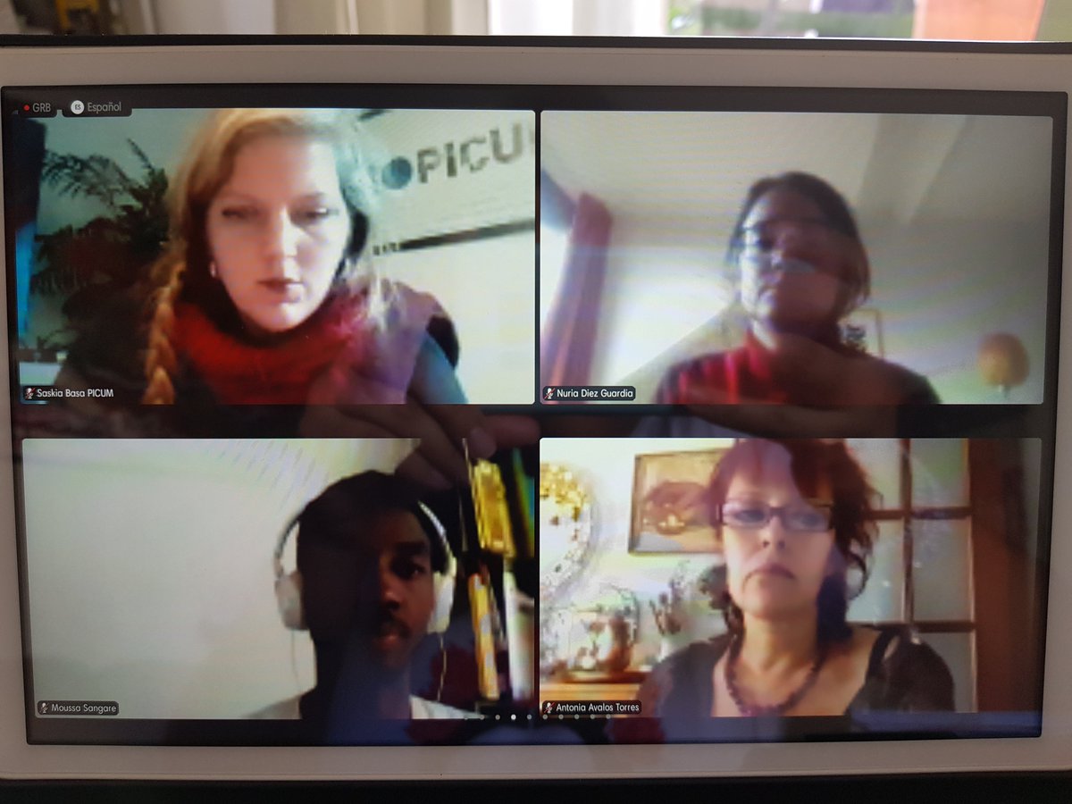 AnaLuciaOlivos's tweet photo. Hemos dado inicio a la mesa de trabajo:
1. Integración en el Trabajo - Hala Akari
2. Salud - Virginia Wangare Greiner
3. Inclusión Social y Vivienda -Yonous Mouhammadi
4. Educación y Juventud
Modera@nooranila
@ecre @PICUM_post
#integrationplan https://t.co/xaagRvCayp