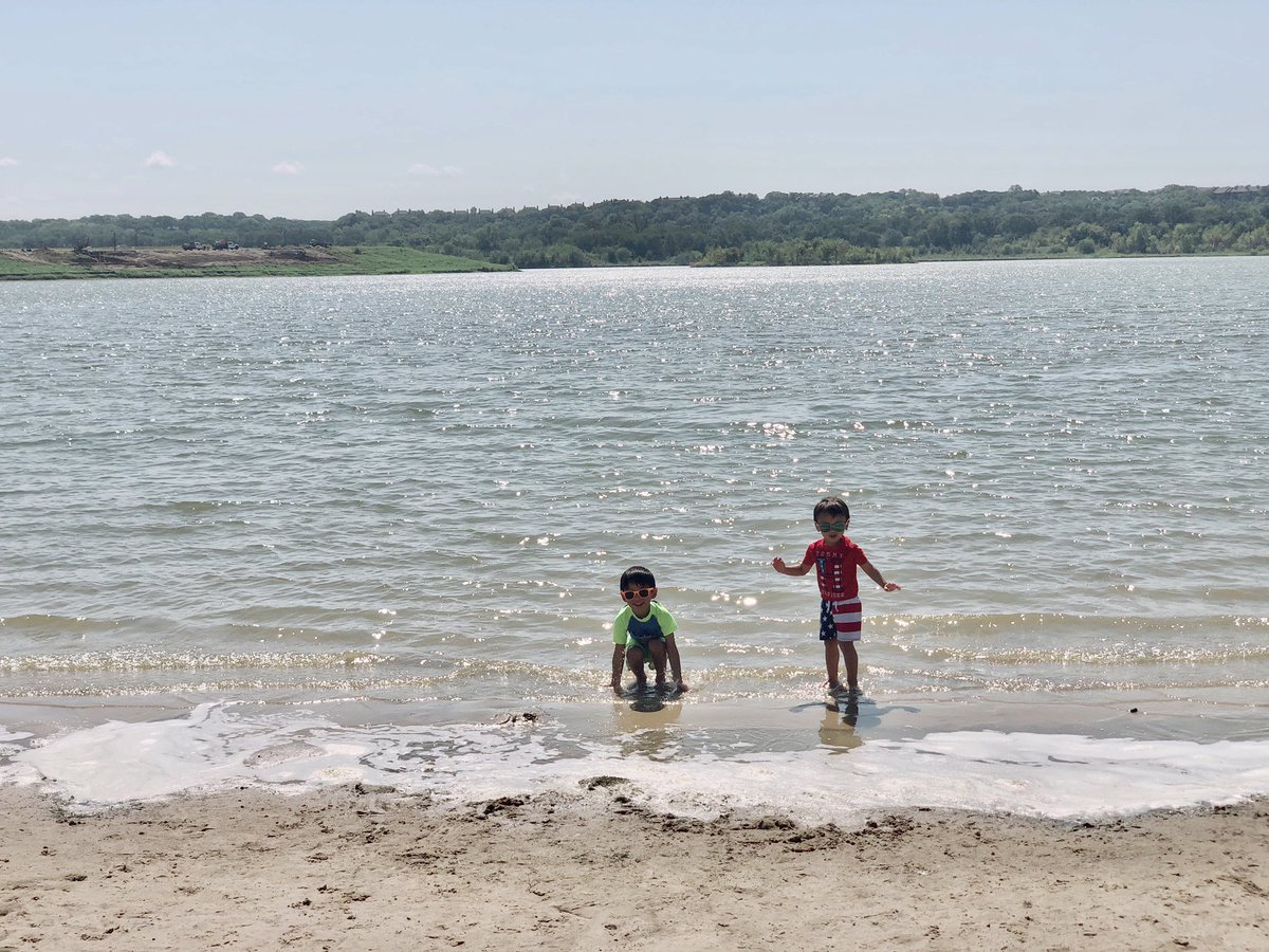 marychrish's tweet photo. The goal is to create a life that you don’t need a vacation from. 😌👨‍👩‍👦‍👦🌊🏝🧡🏊🏻‍♀️

#Familylove #latepost #weekendvibes #familytime #mygreatestblessing #Happiness https://t.co/qpaNKOhZPR