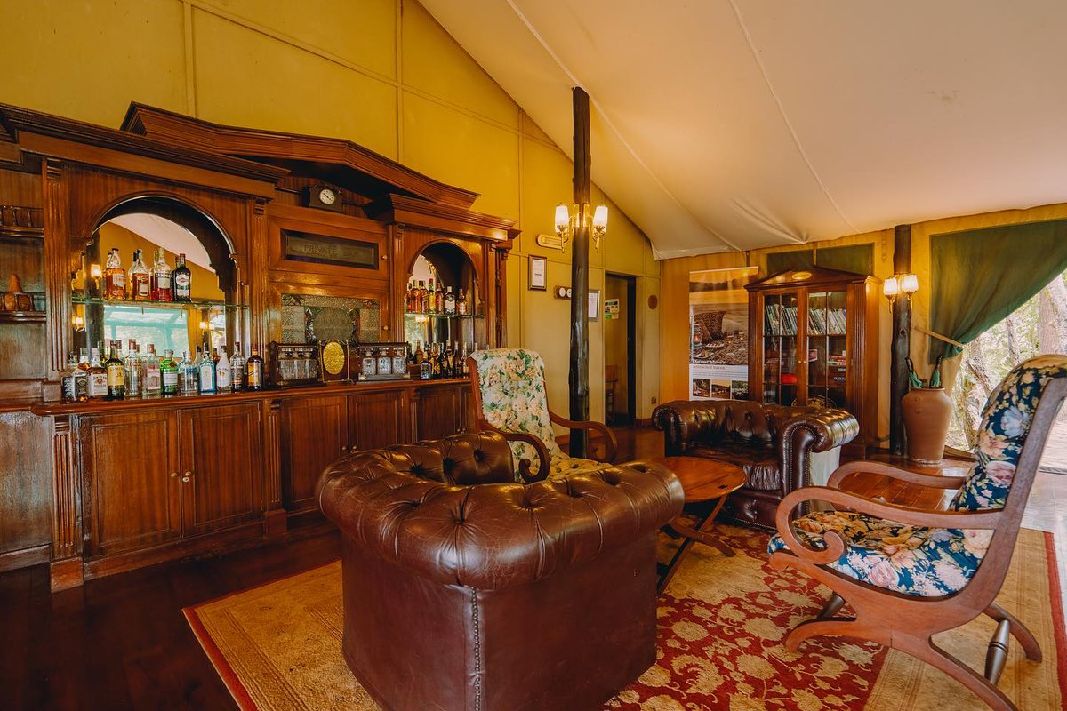 Lose yourself to the elegance of #Serenakirawira in the #serengeti this lovely #Sunday! Here is to hoping your weekend has been fantastic. https://t.co/2fvNxZwHpe