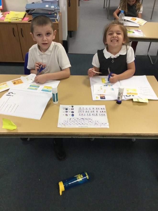 NET_Abbotsweld's tweet photo. Writing stars 🌟 || Determination class enjoyed retelling the story of ‘How to catch a star by Oliver Jeffers! They ordered the pictures first and then wrote about what happened in the story. #shapingfutures #netacademies #writing #getkidswriting #englishlearning #education https://t.co/eME3g09glH