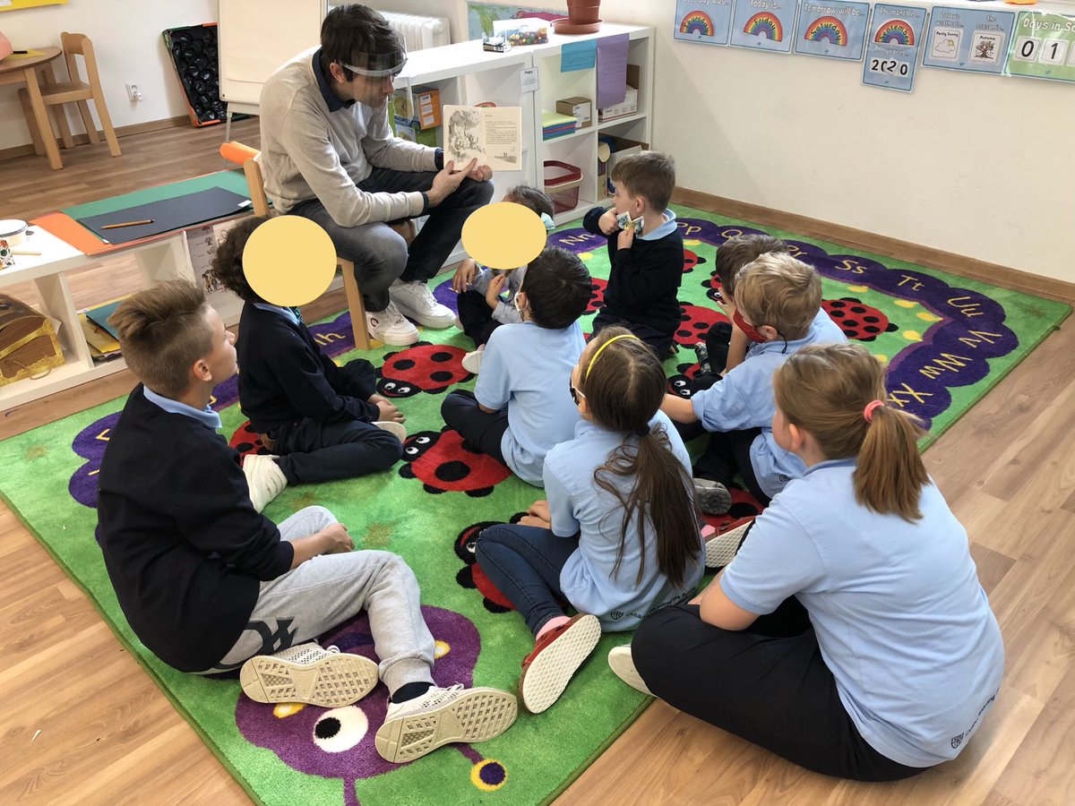 kosiceIS's tweet photo. The key to an immersion of English is to have a balanced literacy approach. Our #IBPYP students enjoy the listening comprehension activities accompanying modelled reading. This classroom routine supports language learners of all ages. #FantasticMrFox #RoaldDahl #Košice #KEIS https://t.co/mN8Vd1hjSN
