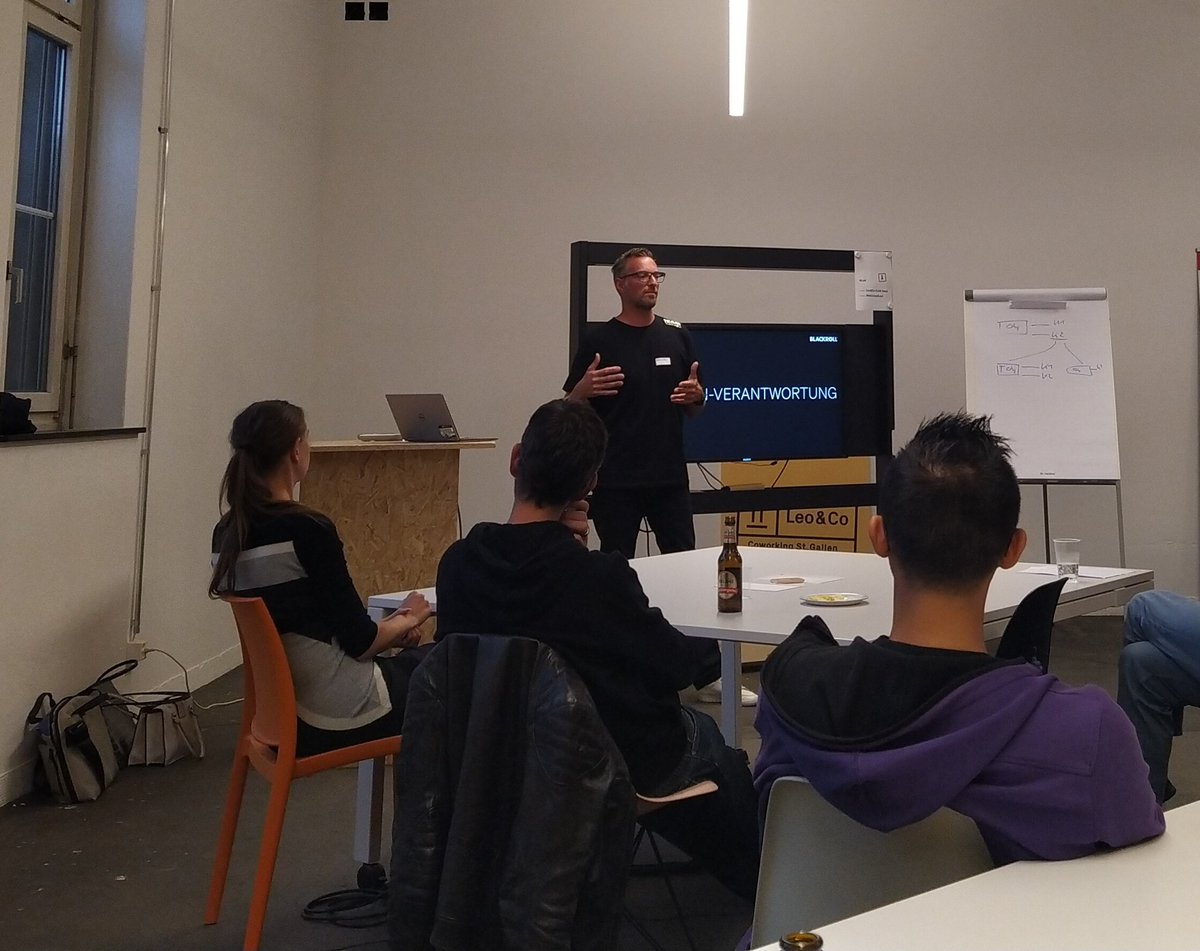 Agile Talks and Beer in St. Fallen now with Peter Rohn from <a href="/Blackroll_com/">BLACKROLL AG</a> about #OKR - Great experience report.
